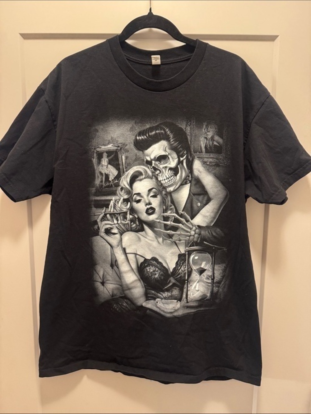🆕 Elvis Presley and Pinup Marilyn Monroe tee. XL. NWOT!🔥